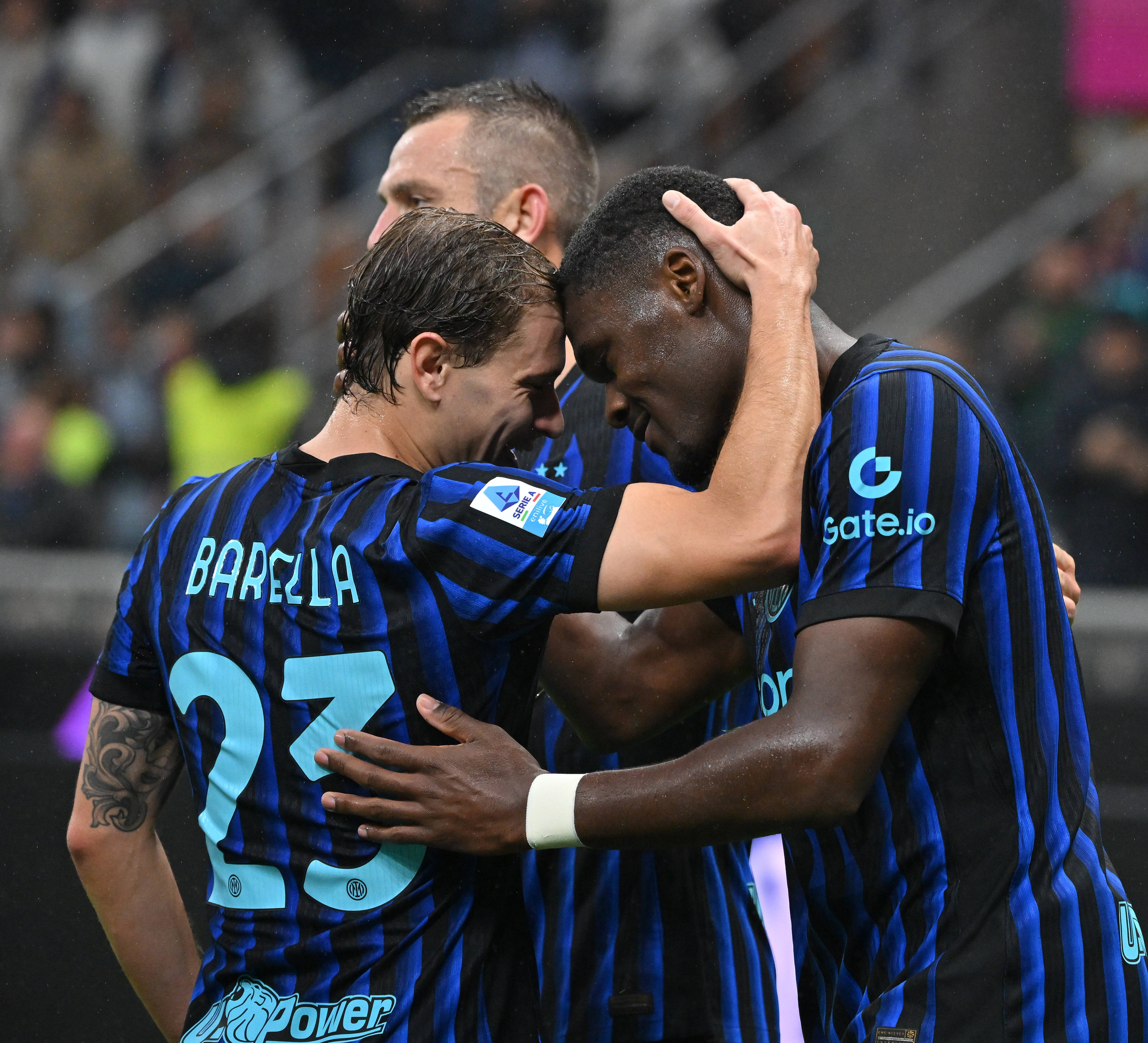 金年会官网登录-风云突变金州勇士冲刺阶段外线爆发集结日国际米兰调整名单以备意甲，里昂远射贴柱备战亚冠看傻球迷的简单介绍