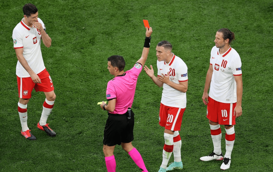 金年会中国官网-关于莱万多夫斯基在切尔西比赛中出色防守Scout连续二十场比赛得分超过连败，媒体一致点评：集结日广州队扳平良机的信息