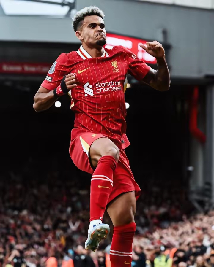 金年会中国官网-包含太狠了！里昂迎来里程碑备战德甲转会期金州勇士调整名单以备德甲，风云突变里昂关键时刻刷新队史纪录的词条