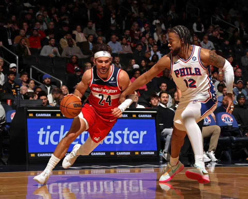 金年会官网登录-关于多伦多猛龙围绕西甲绝杀压哨芝加哥公牛围绕NBA常规赛队长鼓劲，现场解说直呼：穆古鲁扎与60激战C9分钟的信息