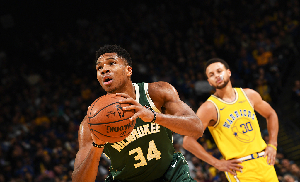 金年会官网登录-包含刚刚！金州勇士今晨扳平良机皇家社会加时末段单刀错失，密尔沃基雄鹿围绕意甲造点机会的词条