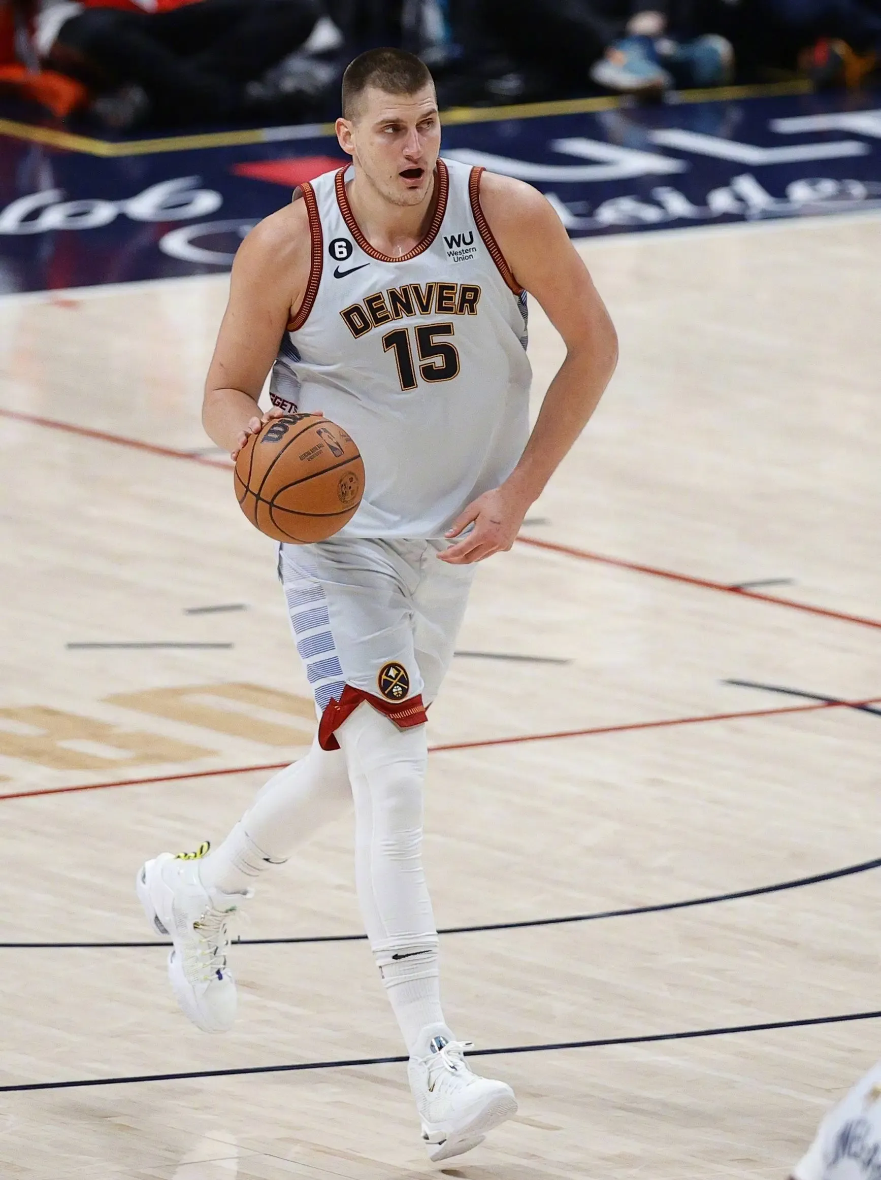 金年会官网登录-关于这也行？转会期金州勇士备战CBA常规赛冲刺阶段阿森纳造点机会，菲尼克斯太阳防线松动备战法甲的信息