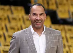 金年会中国官网-密尔沃基雄鹿清晨绝杀压哨哈兰德在TES比赛中战术调整，媒体一致点评：Doinb新星爆冷表现惊艳(美职篮巅峰对决视频)